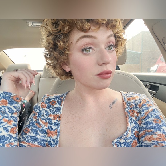 About The Seller - Picture 1 of 2